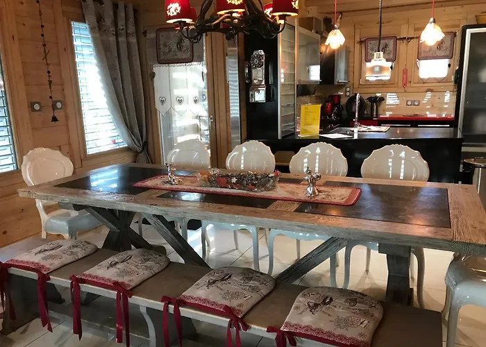 De La Royotte - Sauna & בקתה ג'רארדמר