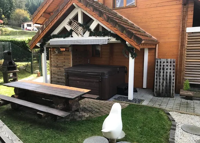 De La Royotte - Sauna & בקתה